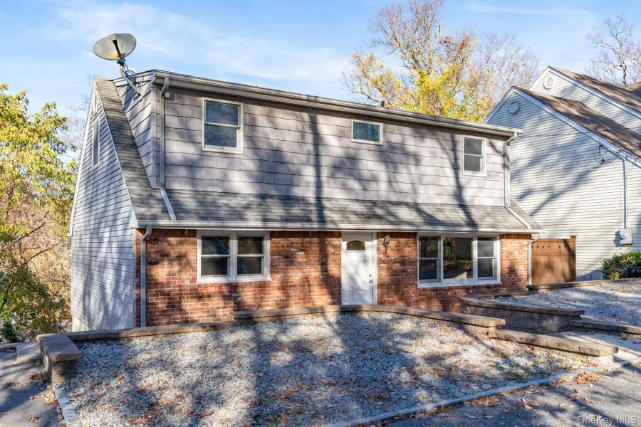 29 Potter Lane, Halesite, NY 11743 - #2