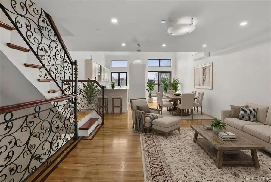 10847 Sutphin Boulevard, Jamaica, NY 11435 - #2