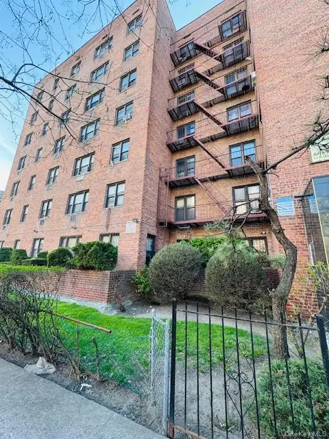 55-30 99th Street #3E, Corona, NY 11368