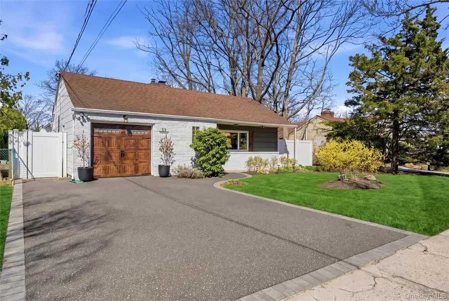11 Grand Central Avenue, Amityville, NY 11701 - #2