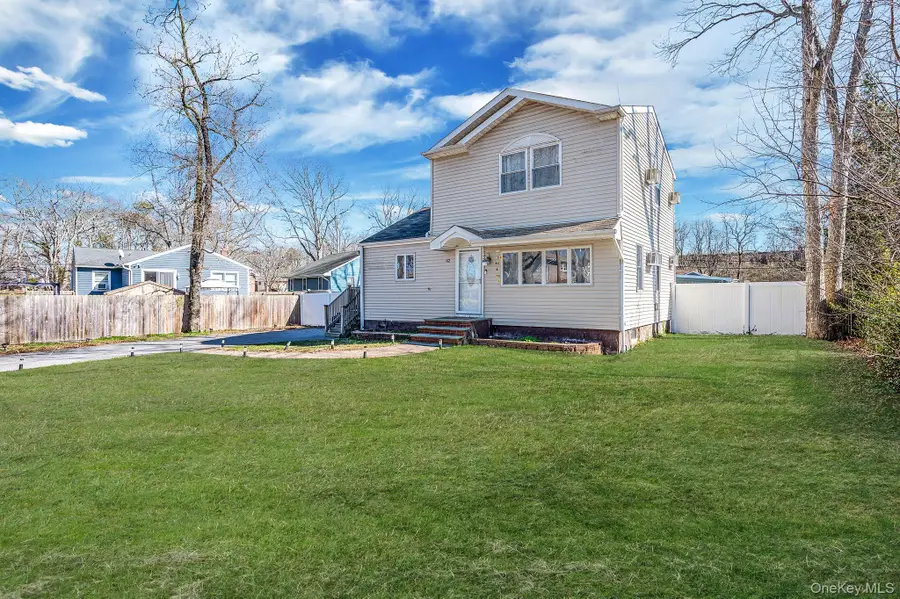 62 9th Street, Ronkonkoma, NY 11779 - #3