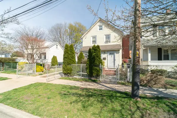 6 Linden Avenue, Hempstead, NY 11550