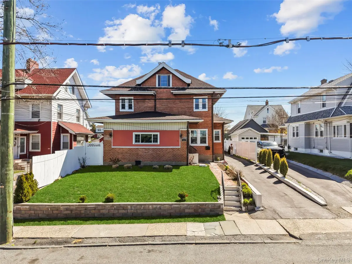 122 Buckingham Road, Yonkers, NY 10701 - #1