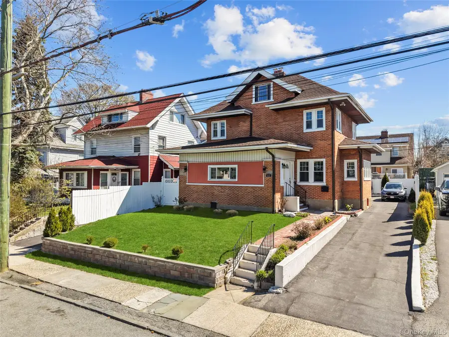 122 Buckingham Road, Yonkers, NY 10701 - #2