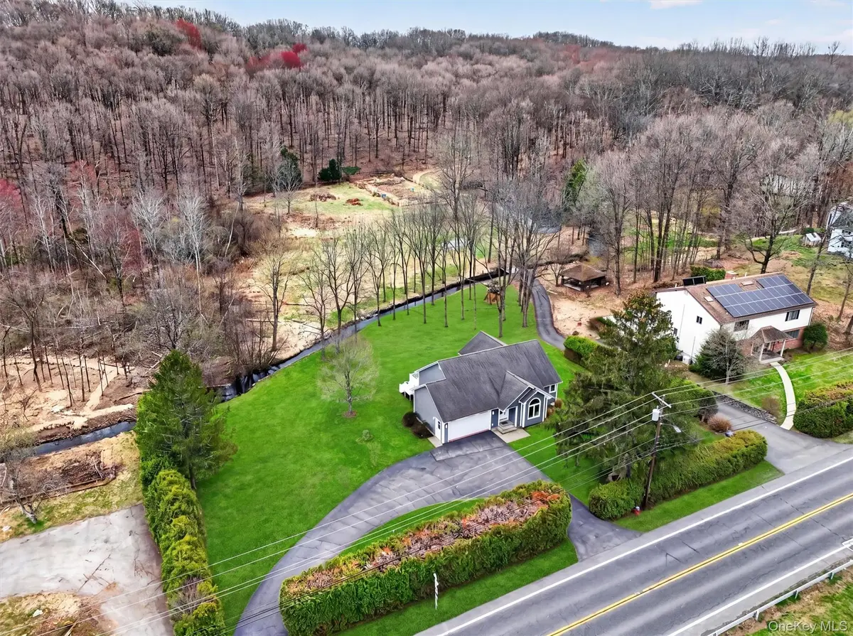 194 Vineyard Avenue, Highland, NY 12528 - #1