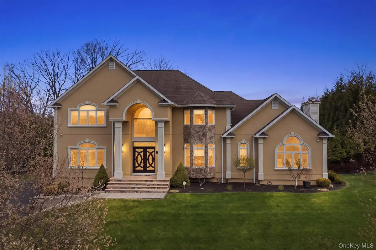 35 Greenwich Avenue, Central Valley, NY 10917 - #1