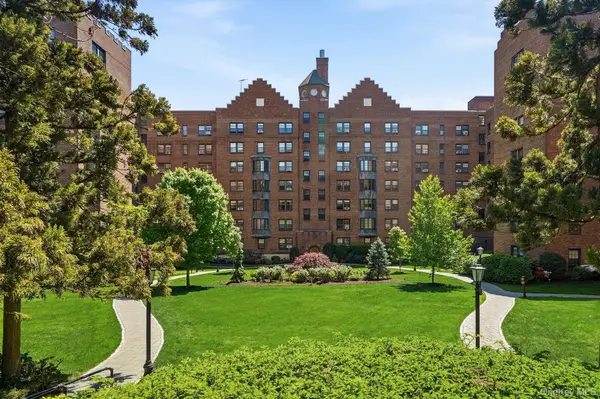 196 Garth Road #2F, Scarsdale, NY 10583