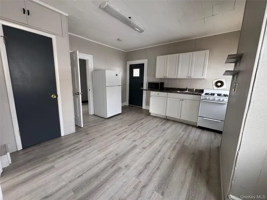 34 Hoffman Street, Poughkeepsie, NY 12601 - #3