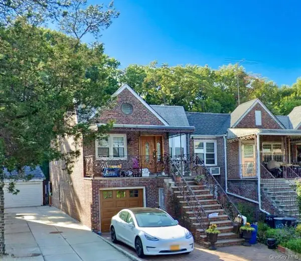 67-26 Selfridge Street, Forest Hills, NY 11375