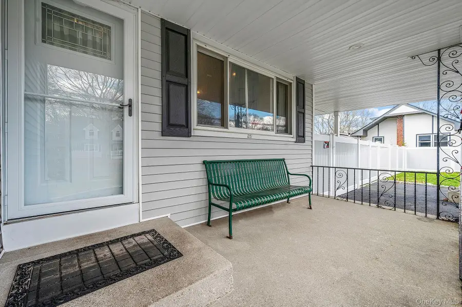 160 Hounslow Road, Shirley, NY 11967 - #3