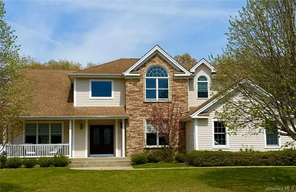 127 Elmwood Drive, Dix Hills, NY 11746