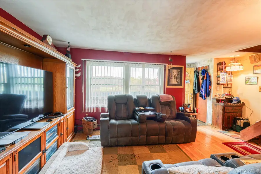 275 Southaven Avenue, Medford, NY 11763 - #3
