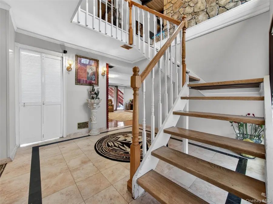 810 Haverstraw Road, Suffern, NY 10901 - #3