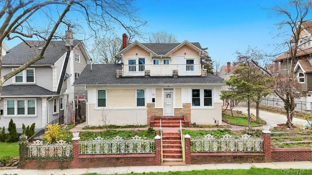 10927 196th Street, Saint Albans, NY 11412 - #1