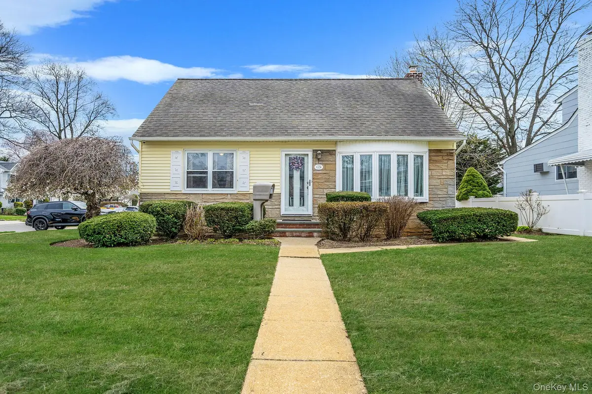 3476 Clifton Boulevard, Wantagh, NY 11793 - #1
