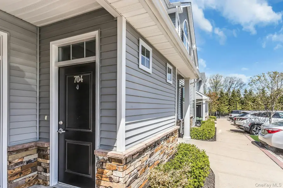 704 Breton Way #704, Glen Cove, NY 11542 - #2