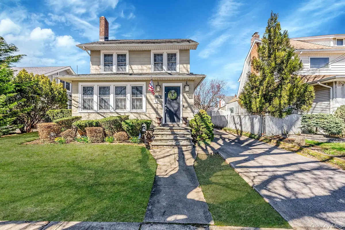 33 Harding Avenue, Lynbrook, NY 11563 - #1