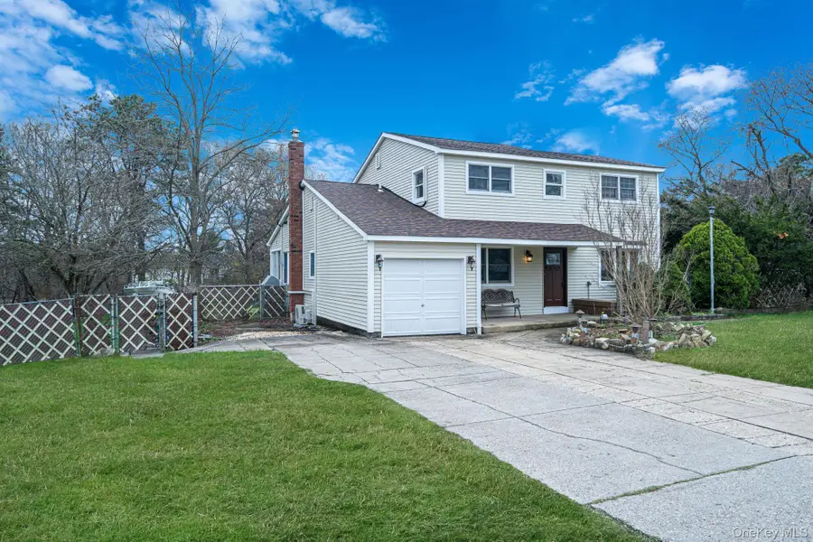 60 1st Avenue, Medford, NY 11763 - #2