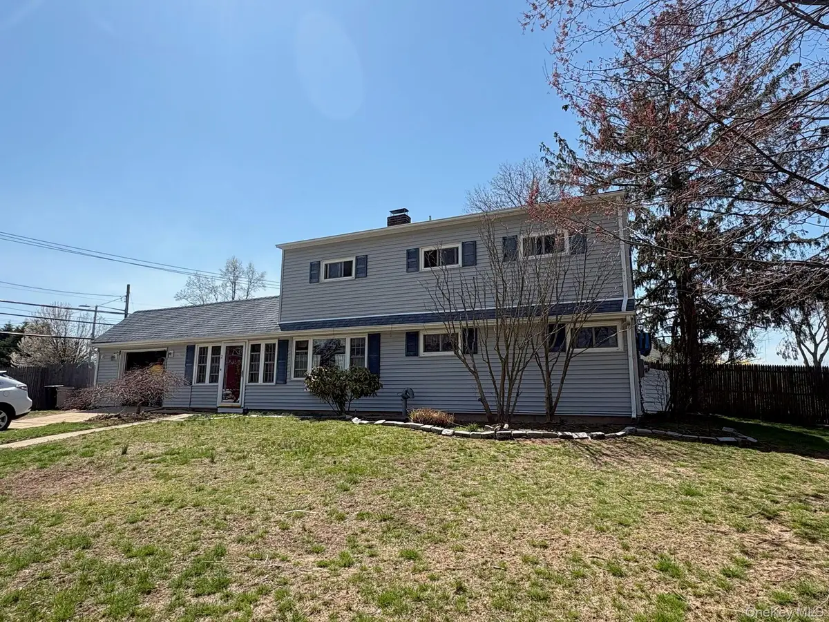 2 Dwarf Lane, Wantagh, NY 11793 - #1