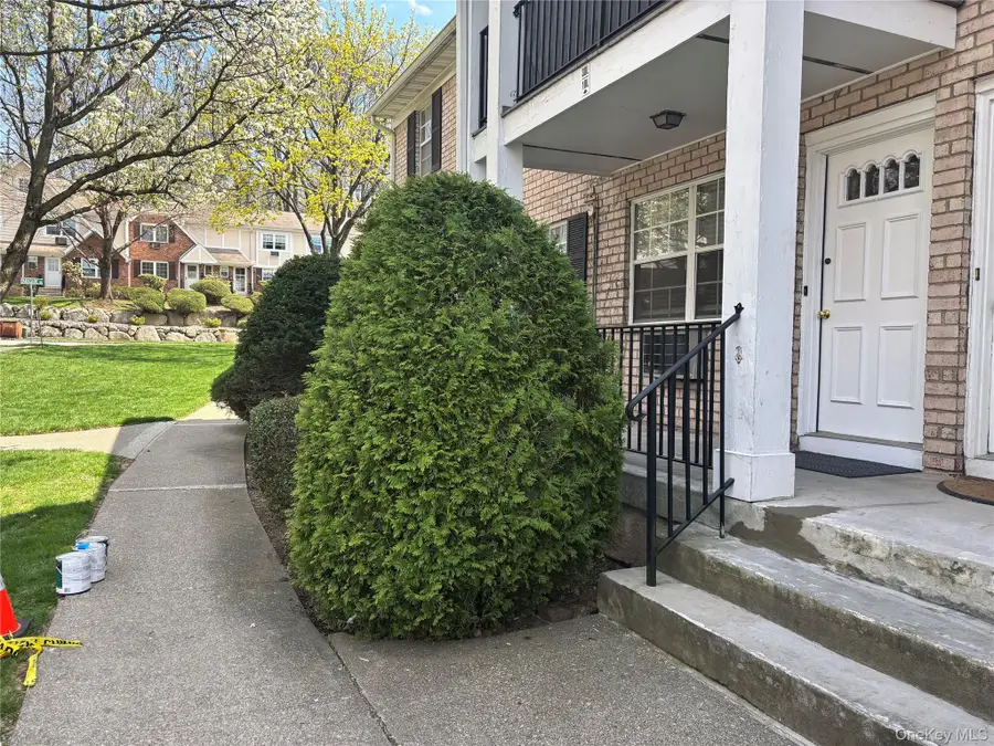 1 Doxbury Lane, Suffern, NY 10901 - #2