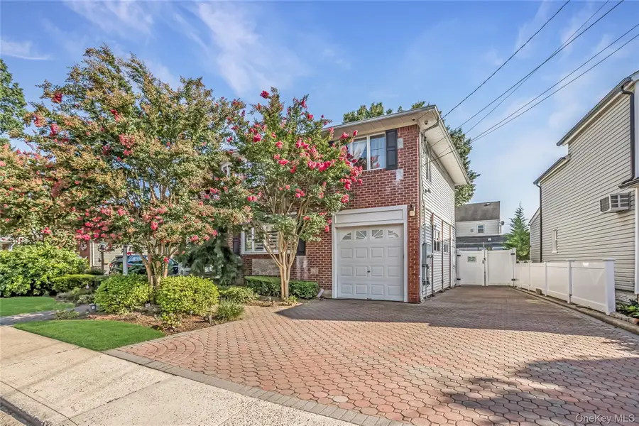 45 Concord Street, Lynbrook, NY 11563 - #2