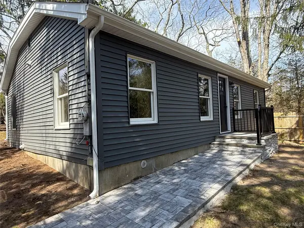 2288 River Road, Calverton, NY 11933