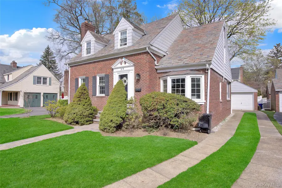 39 Cynthia Court, Hempstead, NY 11550 - #2