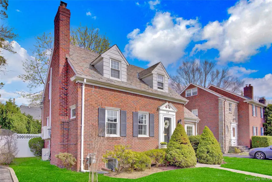 39 Cynthia Court, Hempstead, NY 11550 - #3