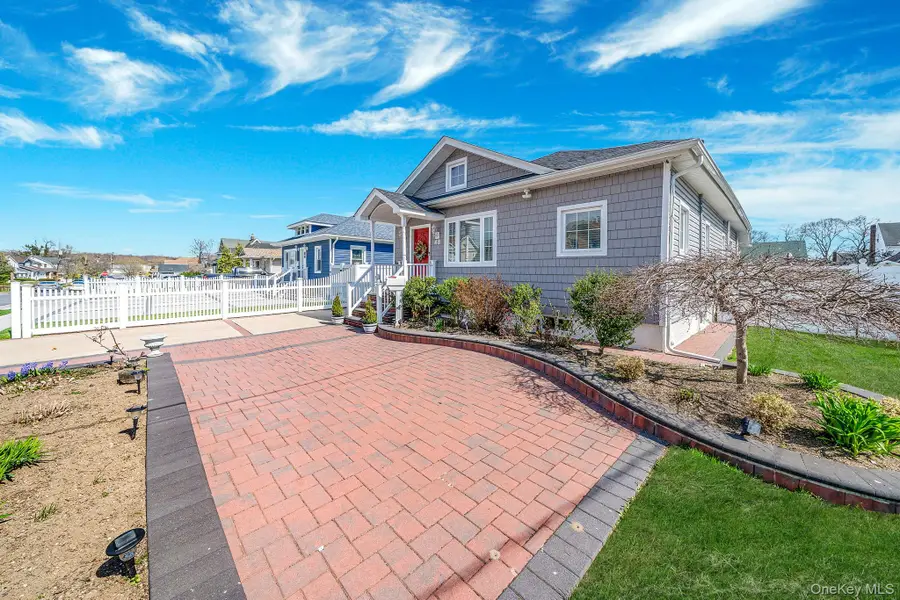 48 Hillside Avenue, Freeport, NY 11520 - #3