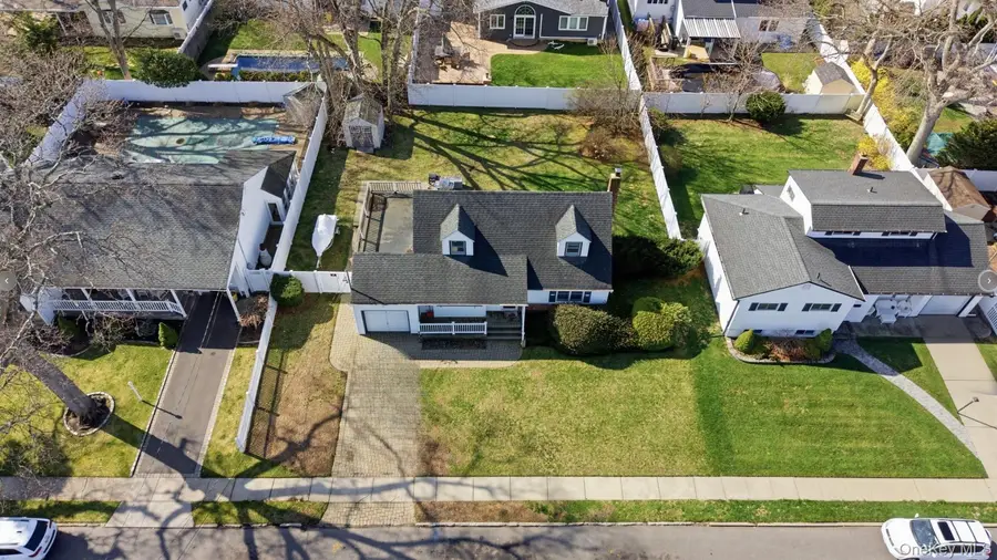 120 Willow Street, Massapequa Park, NY 11762 - #2