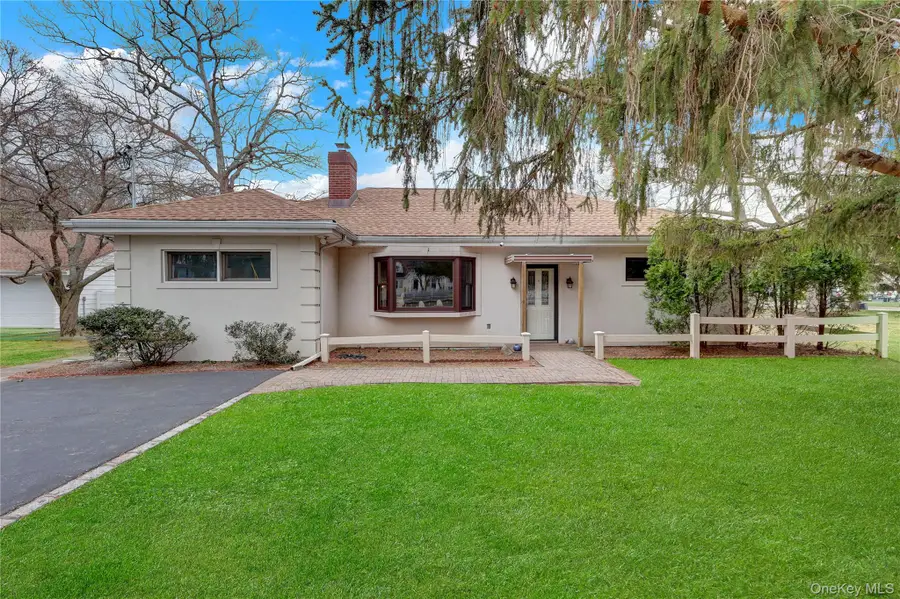 276 Woodlawn Avenue, Saint James, NY 11780 - #2