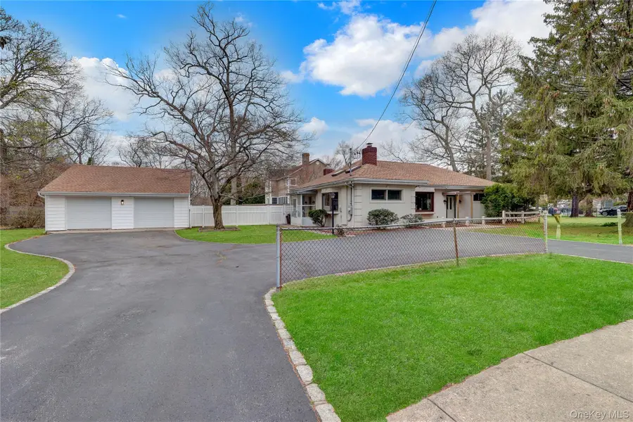 276 Woodlawn Avenue, Saint James, NY 11780 - #3