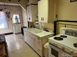 6333 83rd Street, Middle Village, NY 11379 - #2