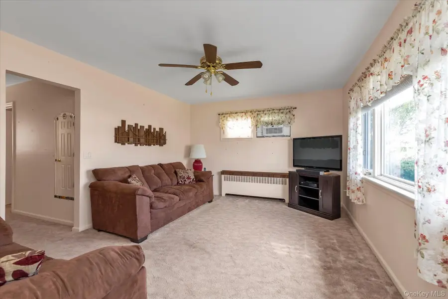 112 Harrison Place, Massapequa, NY 11758 - #3