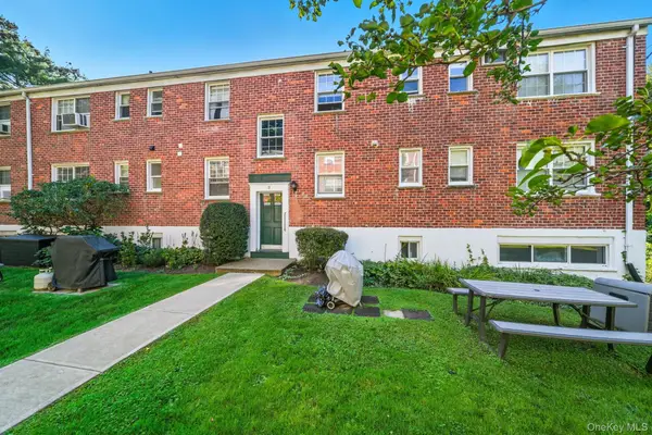 31 Fieldstone Drive #D1, Hartsdale, NY 10530