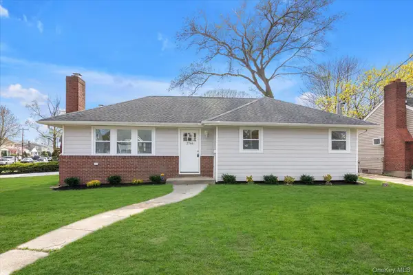 2766 Woods Avenue, Oceanside, NY 11572