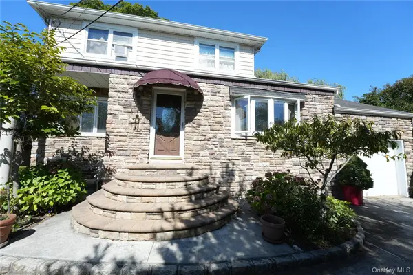 368 Merrifield Avenue, Oceanside, NY 11572