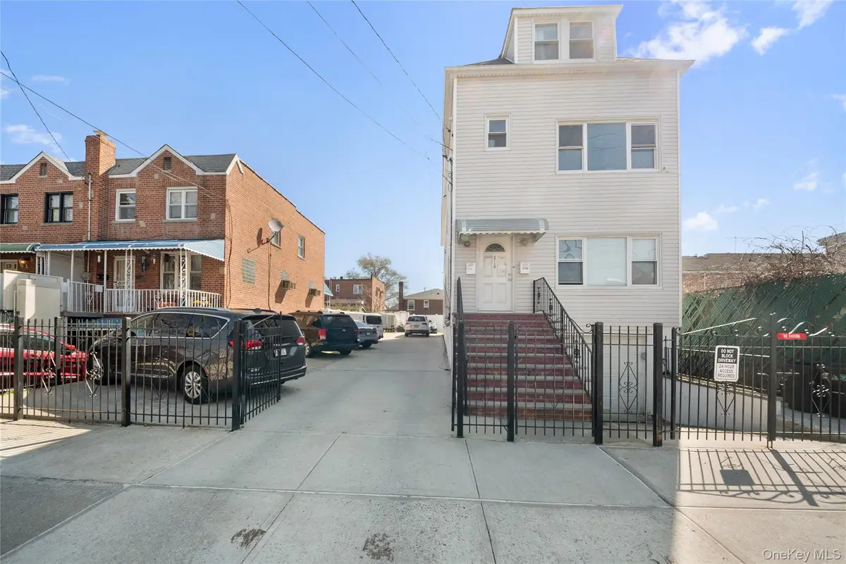 2710 Lurting Avenue, Bronx, NY 10469 - #1