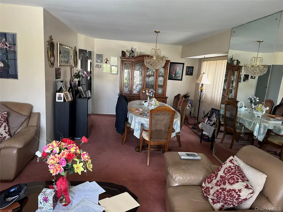 121 Marcus Avenue, New Hyde Park, NY 11040 - #3