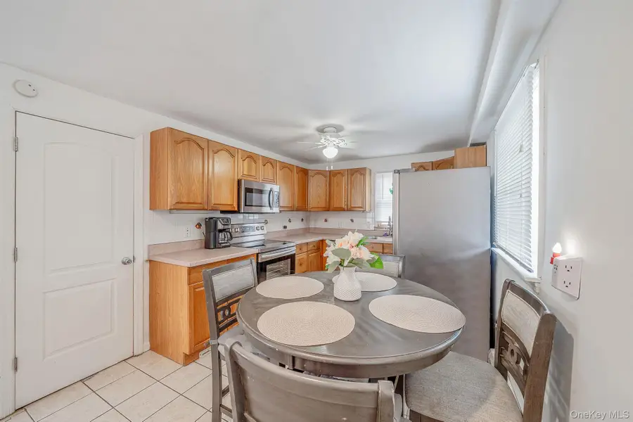 72 Crown Street, Deer Park, NY 11729 - #3