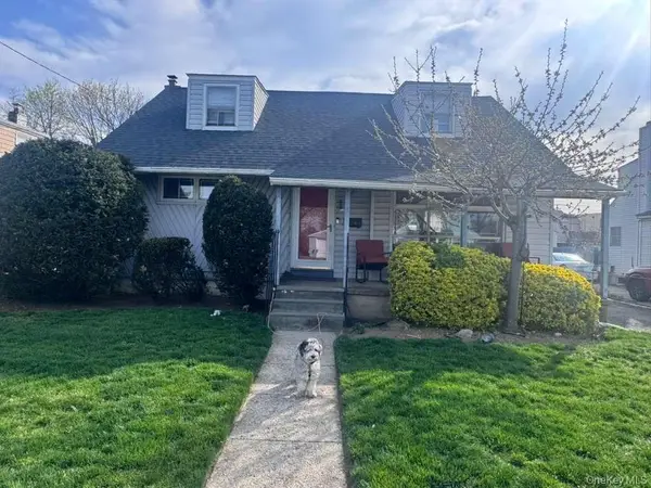 289 Caryl Drive, Lawrence, NY 11559