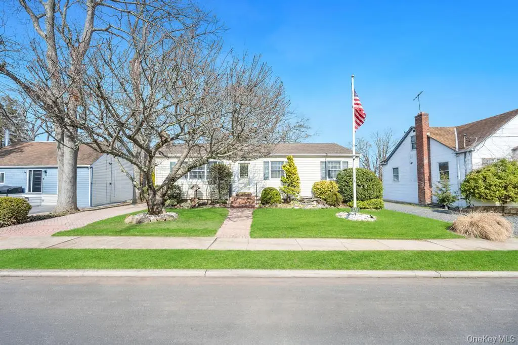 238 Centre Avenue, Lindenhurst, NY 11757 - #1