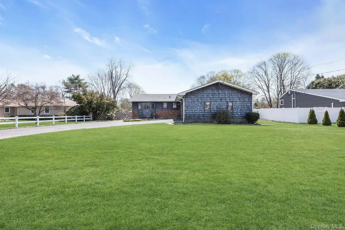 760 Hubal Street, Bohemia, NY 11716 - #1