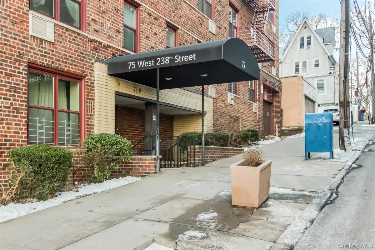 75 W 238th Street #3H, Bronx, NY 10463 - #1