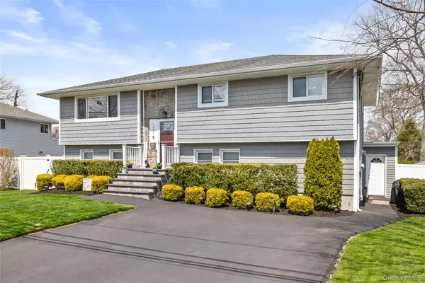 1299 Madison Avenue, West Islip, NY 11795