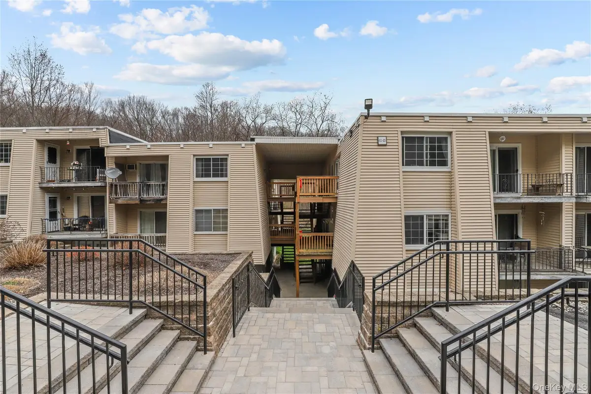 420 Fox Run Lane, Carmel, NY 10512 - #1