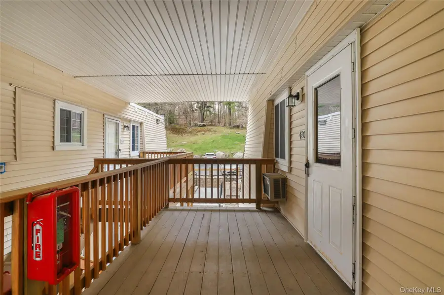 420 Fox Run Lane, Carmel, NY 10512 - #2