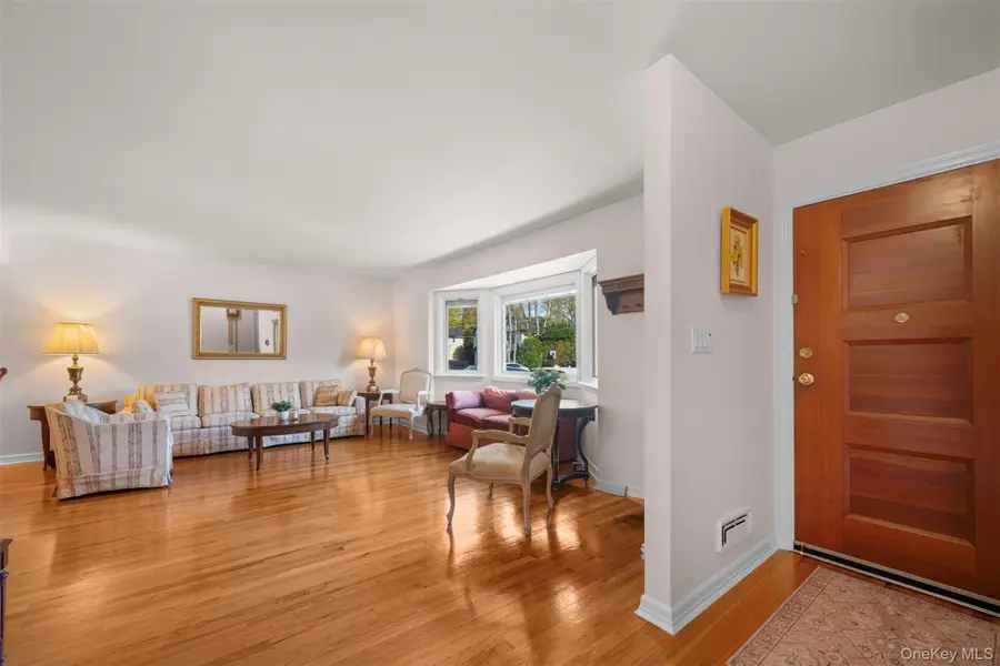 50 Marian Lane, Jericho, NY 11753 - #2