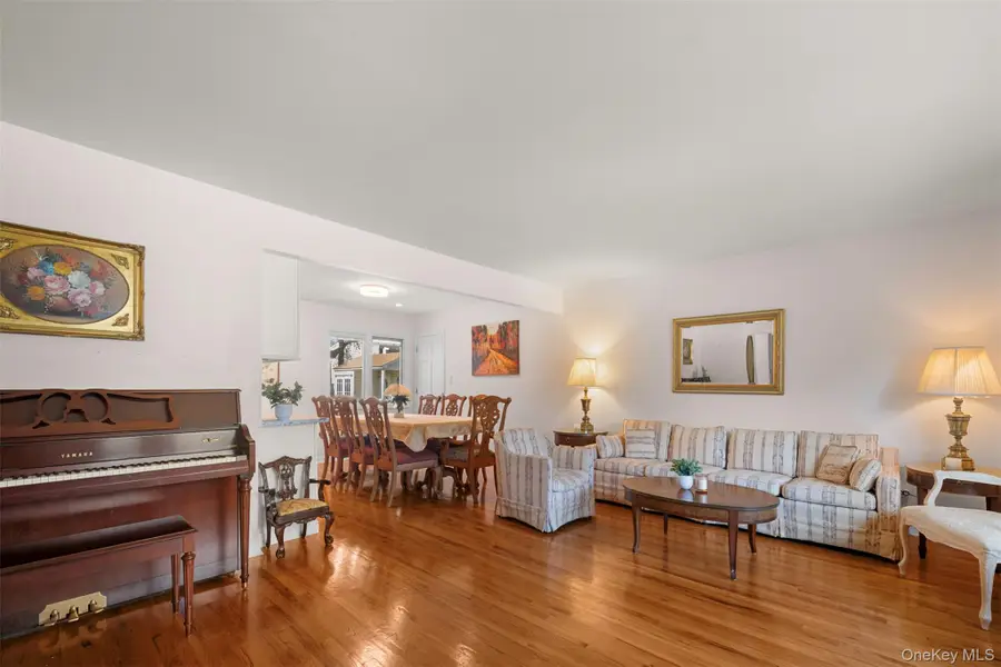 50 Marian Lane, Jericho, NY 11753 - #3