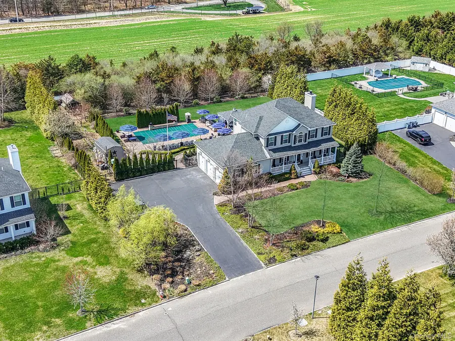 98 Calverton Court, Wading River, NY 11792 - #2